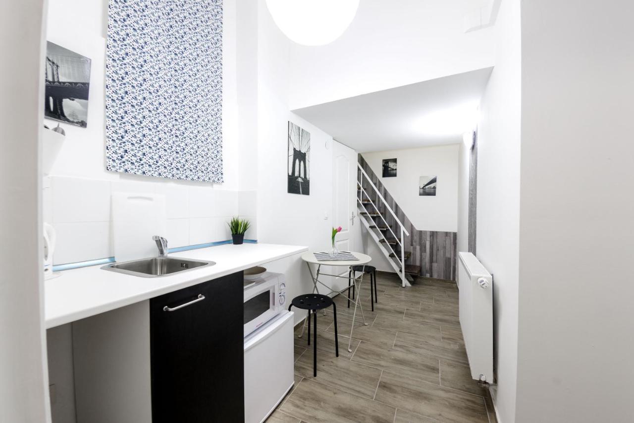 Rio'S Stylish Central Flats Boedapest Kamer foto