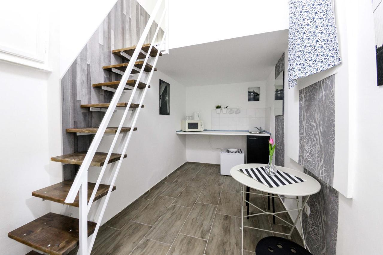 Rio'S Stylish Central Flats Boedapest Kamer foto
